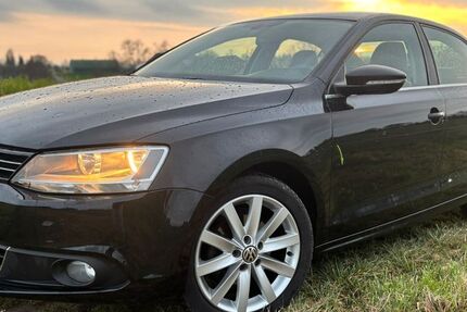 VW Jetta 169.000 km 5.999 &euro; Dortmund 44147