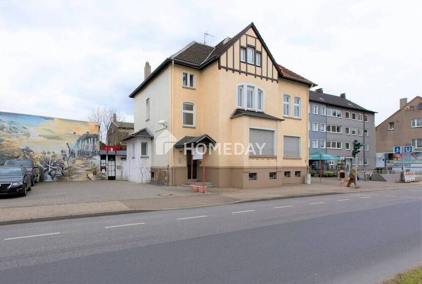 Vermietete Dachgeschoßwohnung mit 4 Zimmern und schöner Ausstattung in Herne-Süd