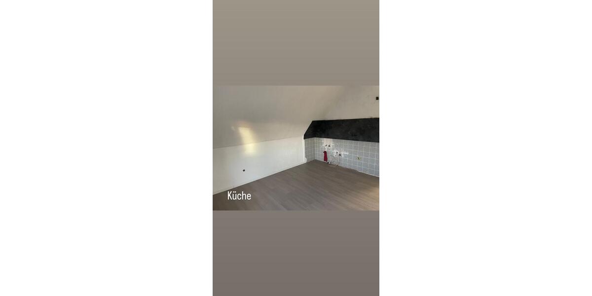 4,5-Zimmer DG-Whg. (2. OG) nahe Knappschaftskrankenhaus 4 zimmer