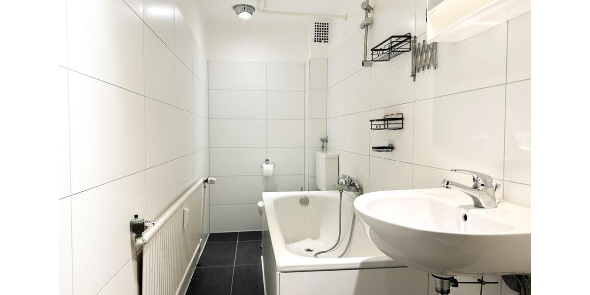 Dachgeschoßwohnung Bochum Wiemelhausen - 2.5 Zimmer, 60 m&sup2;, 540&euro; | Angebot:25220406