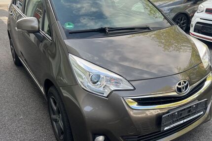 Toyota Verso-S 66.000 km 9.999 &euro; Recklinghausen 45663
