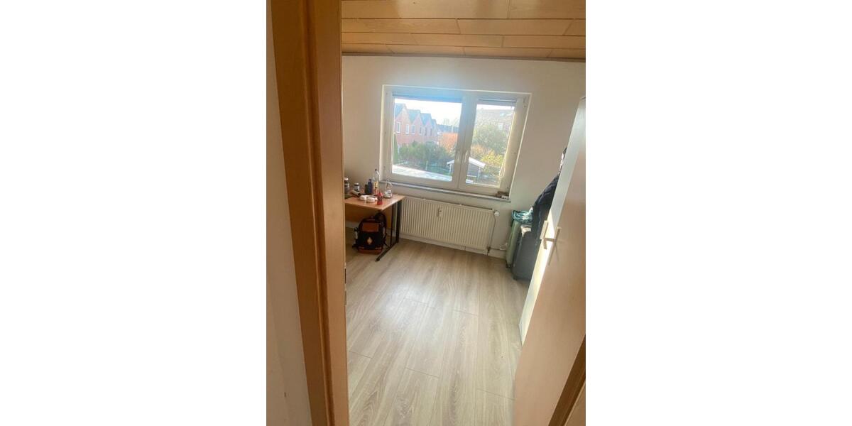 Etagenwohnung Dortmund Bövinghausen - 1 Zimmer, 100 m&sup2;, 400&euro; | Angebot:24841402