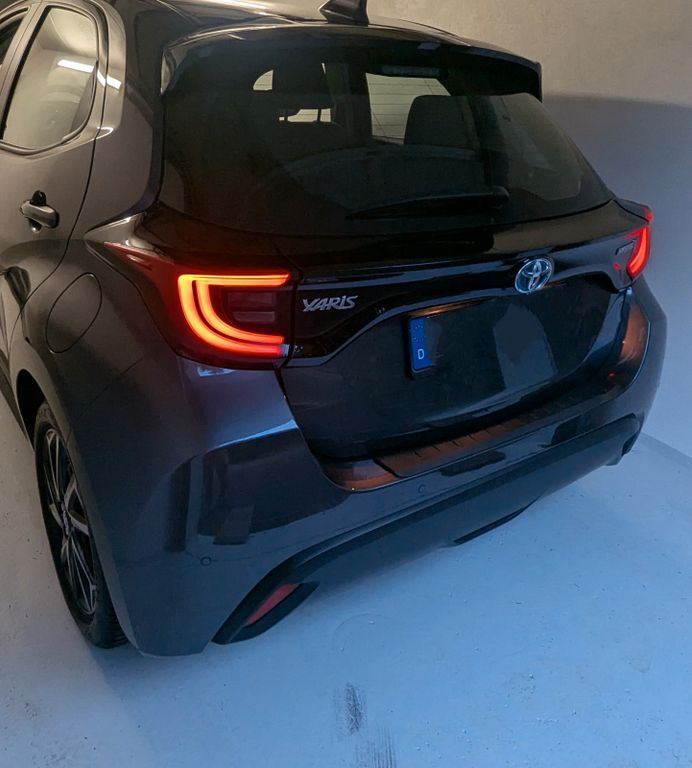 Yaris