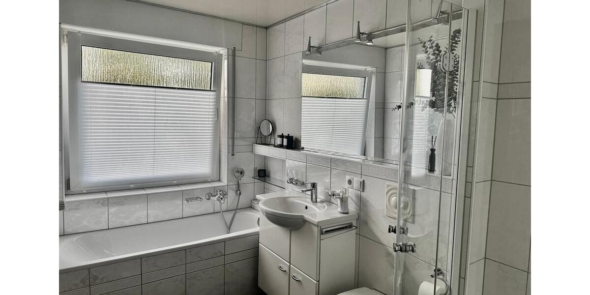 Etagenwohnung Dortmund Brackel - 4.5 Zimmer, 105 m&sup2;, 249.000&euro; | Angebot:26945403