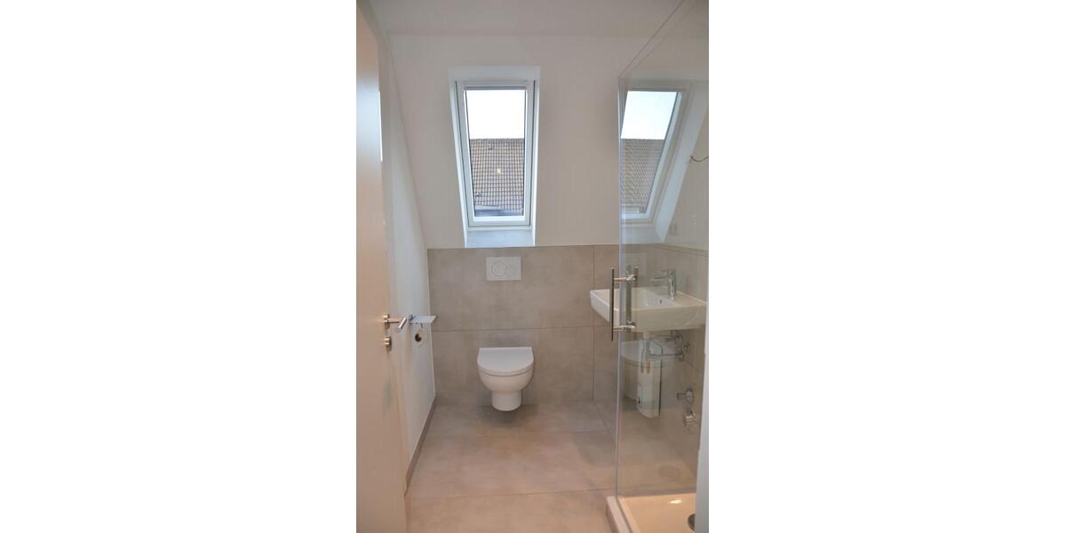 PRIVAT: Moderne 2,5 Zi. Dachgeschoss-Wohnung in ruhiger zentraler Top-Lage Alsenviertel, ohne Balkon - Dachgeschoßwohnung Bochum Innenstadt | Angebot:27501609