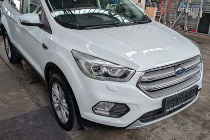 Ford Kuga 55.600 km 16.690 &euro; Dortmund 44229
