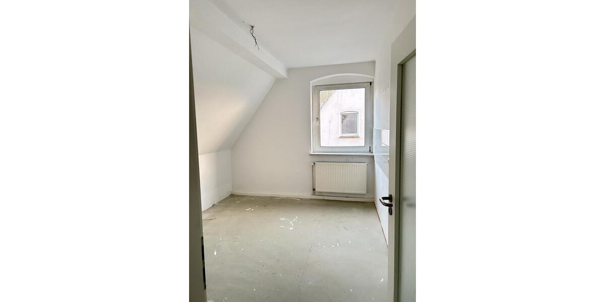 Dachgeschoßwohnung Lünen Brambauer - 2.5 Zimmer, 52 m&sup2;, 410&euro; | Angebot:22016323