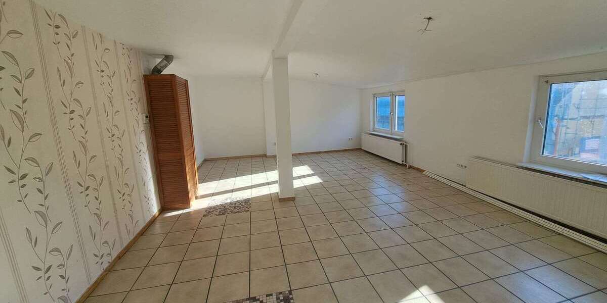 Etagenwohnung Gelsenkirchen Gelsenkirchen-Mitte - 4 Zimmer, 107 m&sup2;, 725&euro; | Angebot:25089149