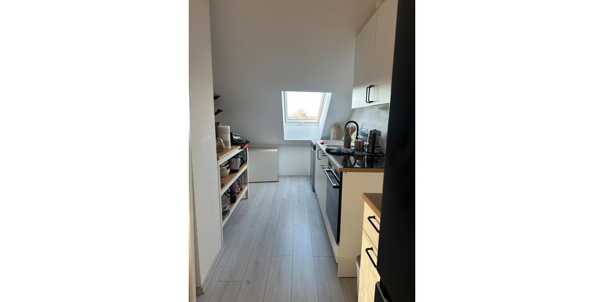 Dachgeschoßwohnung Bochum Eppendorf - 3 Zimmer, 85 m&sup2;, 1.275&euro; | Angebot:25355986