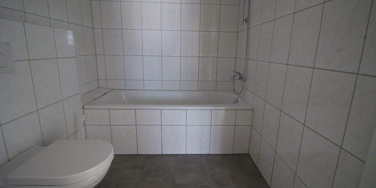 Etagenwohnung Hagen Mittelstadt - 4 Zimmer, 86 m&sup2;, 775&euro; | Angebot:24795221