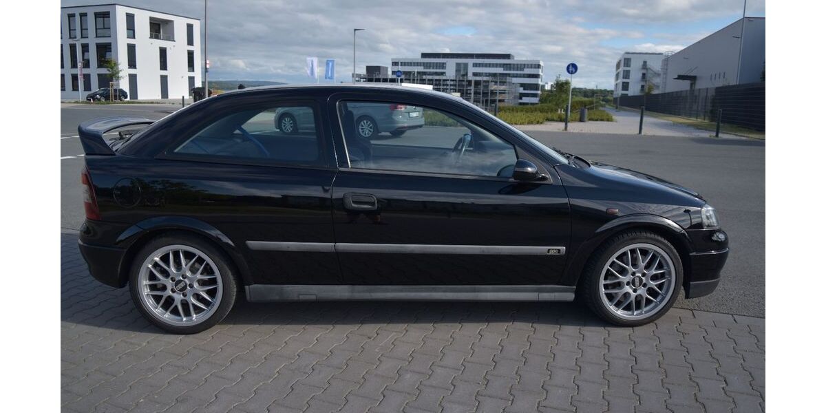 Opel Astra 87.000 km 10.333 &euro; Bochum 44789