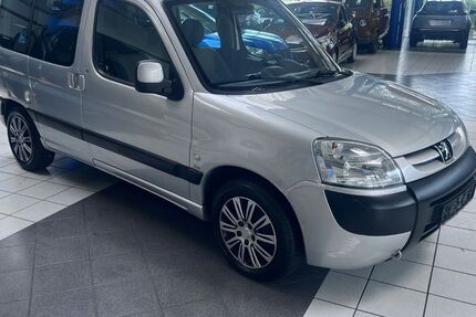 Peugeot Partner 113.700 km 5.699 &euro; Gelsenkirchen 45892