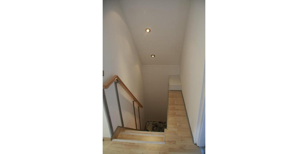 Dachgeschoßwohnung Ennepetal - 2 Zimmer, 64 m&sup2;, 450&euro; | Angebot:24829671