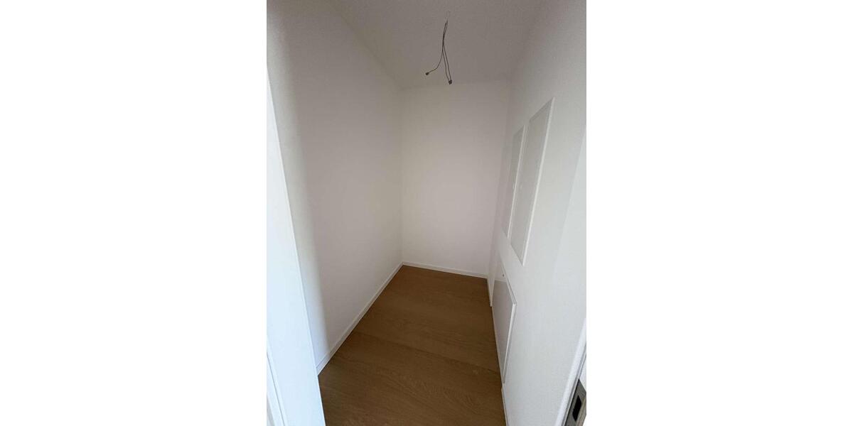 Etagenwohnung Dortmund Brackel - 2 Zimmer, 79 m&sup2;, 1.026&euro; | Angebot:26490890