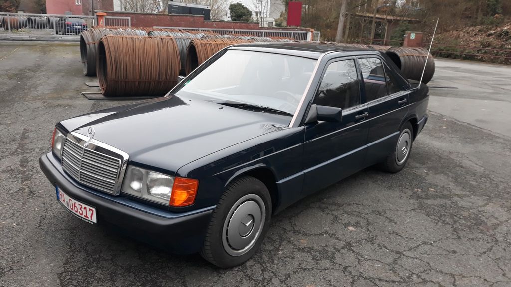 Mercedes-Benz 190 180.000 km 9.500 &euro; Hagen 58093