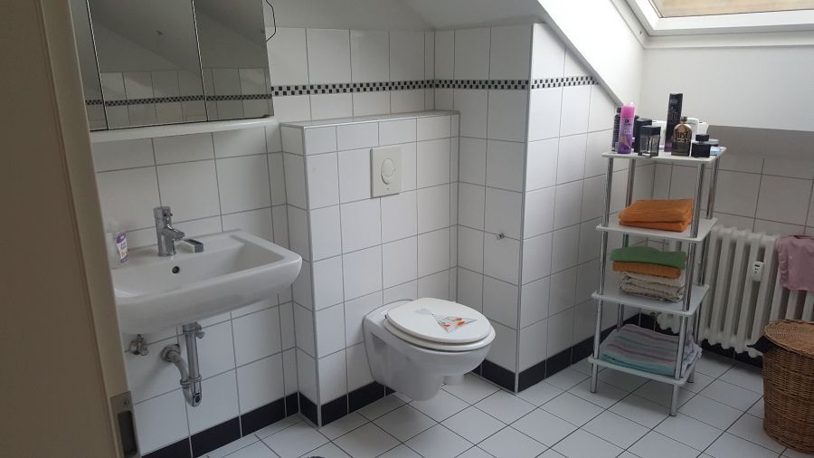Provisionsfrei* Mehrfamilienhaus, 4 WE in Top Lage, EG 92 qm mit Garten u. Garage frei