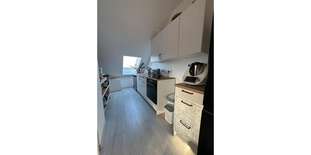 Dachgeschoßwohnung Bochum Eppendorf - 3 Zimmer, 85 m&sup2;, 1.275&euro; | Angebot:25355986