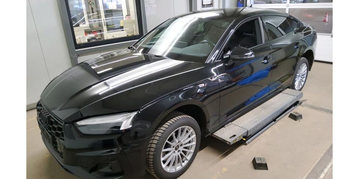 Audi A5 52.191 km 37.830 &euro; Hagen 58091