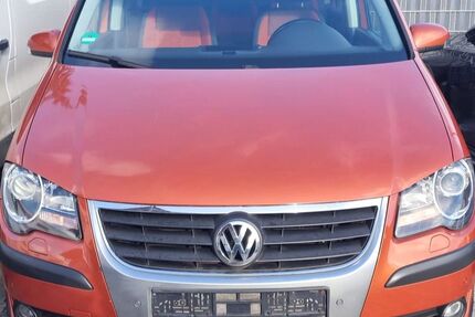 VW Touran 227.197 km 4.399 &euro; Gelsenkirchen 45881