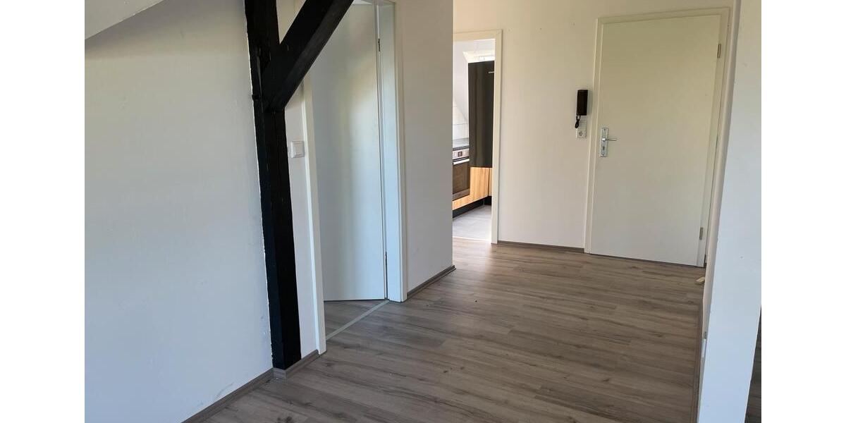 Dachgeschoßwohnung Herne Eickel - 2.5 Zimmer, 80 m&sup2;, 595&euro; | Angebot:26385461