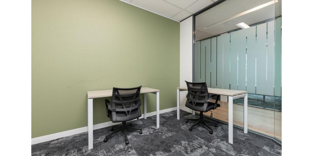 Privater Büroraum für 3 Person in Regus Aircargo Businesspark zimmer