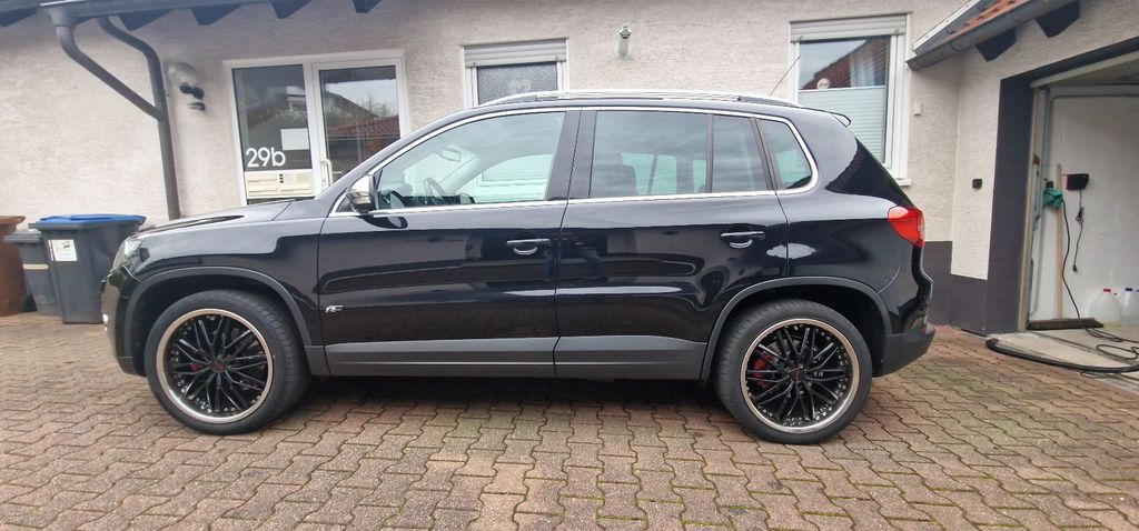 VW Tiguan 286.700 km 8.400 &euro; Ennepetal 58256