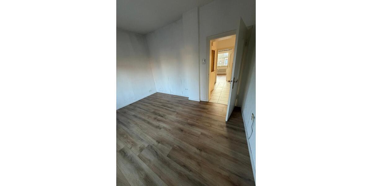 Etagenwohnung Bochum Eppendorf - 3 Zimmer, 86 m&sup2;, 830&euro; | Angebot:24741381