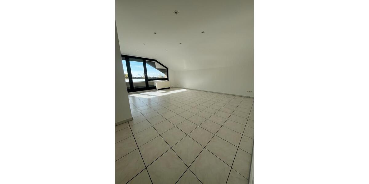 Dachgeschoßwohnung Werne - 3.5 Zimmer, 80 m&sup2;, 750&euro; | Angebot:26226669