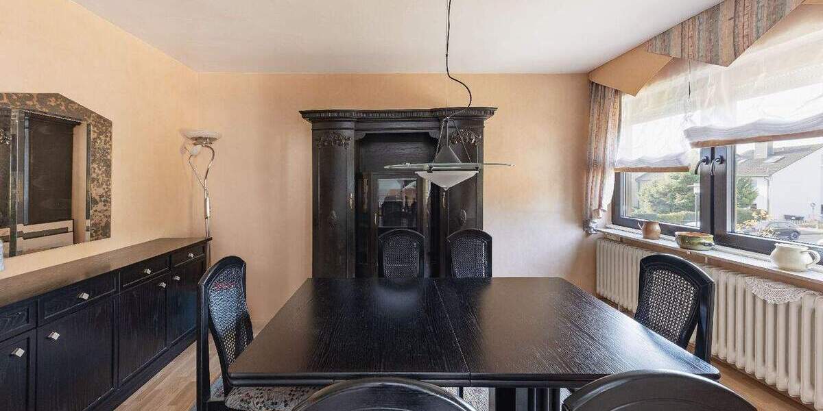 Reihenmittelhaus Schwelm - 6 Zimmer, 144 m&sup2;, 298.000&euro; | Angebot:24448586