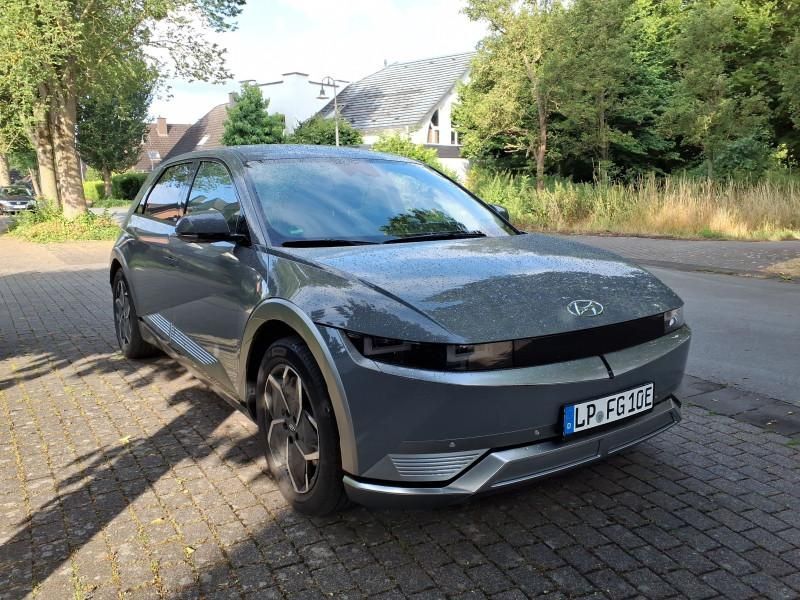 IONIQ