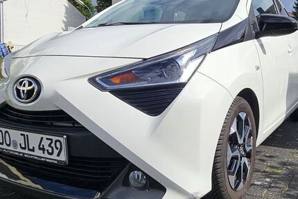 Toyota Aygo (X) 85.000 km 8.599 &euro; Bergkamen 59192