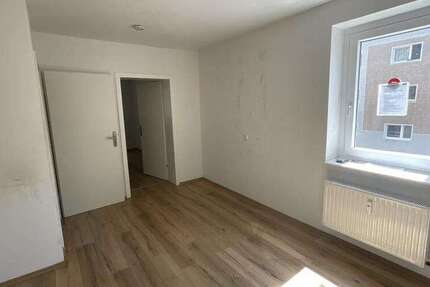 Wohnung zum Mieten in Dortmund 350 € 35.09 m²