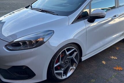 Ford Fiesta 65.000 km 20.500 € Bergkamen 59192