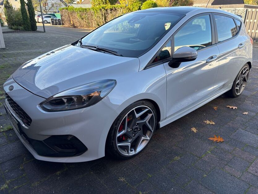 Ford Fiesta 65.000 km 20.500 € Bergkamen 59192