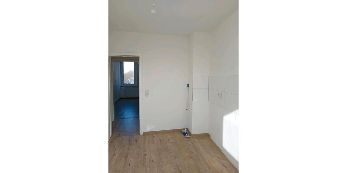 Etagenwohnung Gelsenkirchen Gelsenkirchen-Mitte - 3 Zimmer, 68 m&sup2;, 79.000&euro; | Angebot:25906543