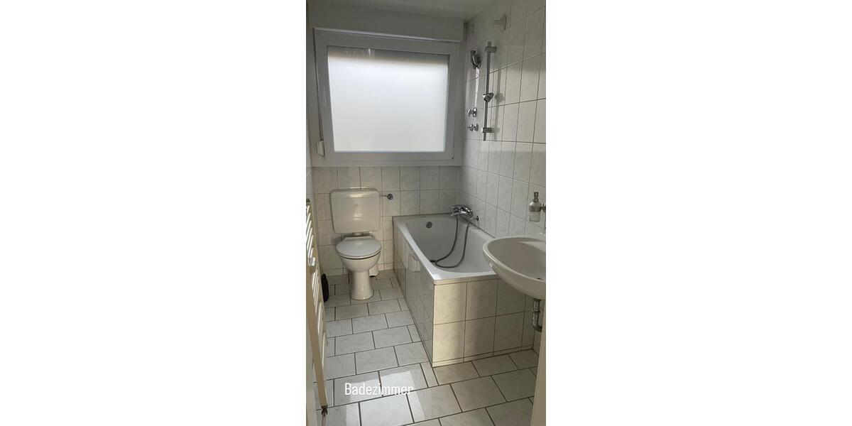 4,5-Zimmer DG-Whg. (2. OG) nahe Knappschaftskrankenhaus 4 zimmer