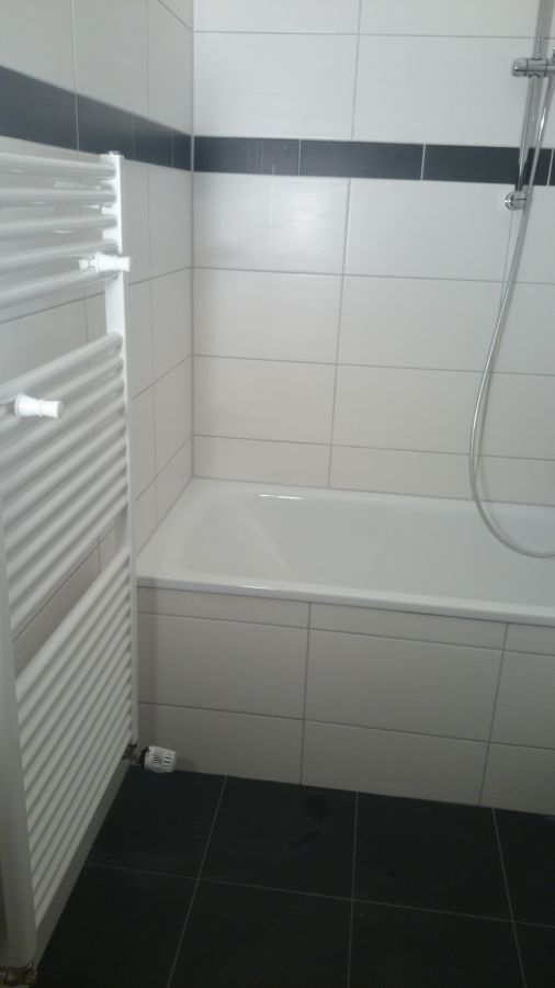 Provisionsfrei* Mehrfamilienhaus mit 4 Garagen in guter Lage 14 zimmer