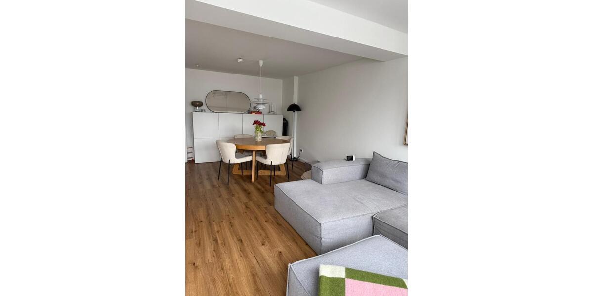 Dachgeschoßwohnung Recklinghausen - 3.5 Zimmer, 75 m&sup2;, 1.250&euro; | Angebot:24832781