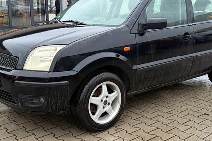 Ford Fusion 122.266 km 1.100 &euro; Gelsenkrichen 45884