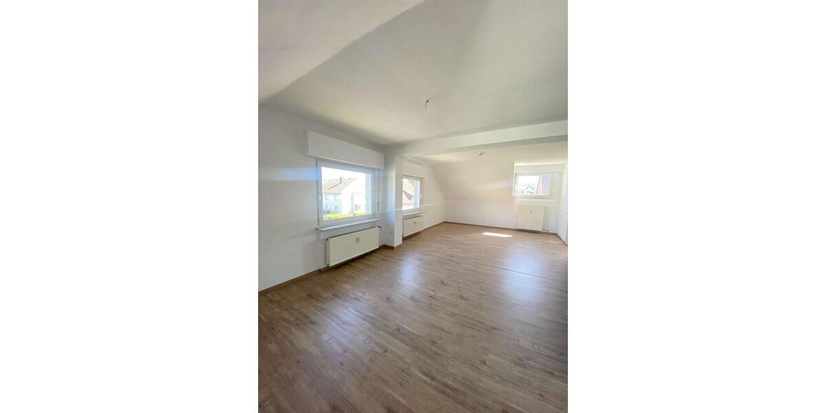 Dachgeschoßwohnung Dortmund Brackel - 2 Zimmer, 68 m&sup2;, 495&euro; | Angebot:25500376