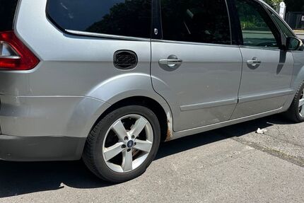 Ford Galaxy 296.000 km 3.000 &euro; Dortmund 44145