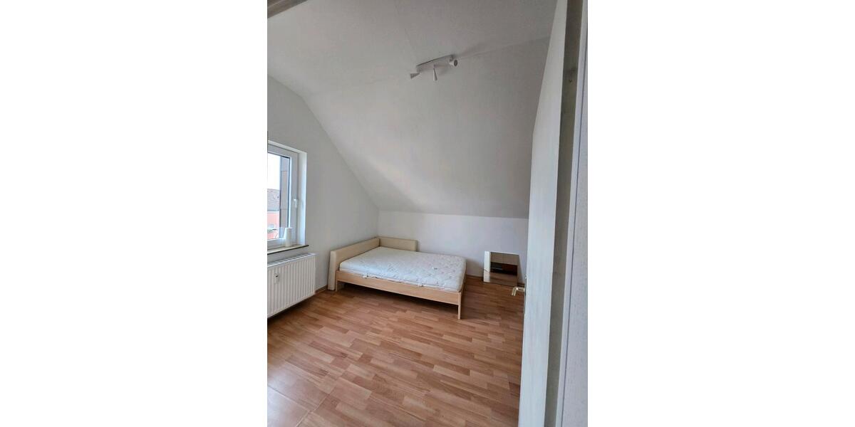 Dachgeschoßwohnung Dortmund Huckarde - 1 Zimmer, 50 m&sup2;, 450&euro; | Angebot:26414569