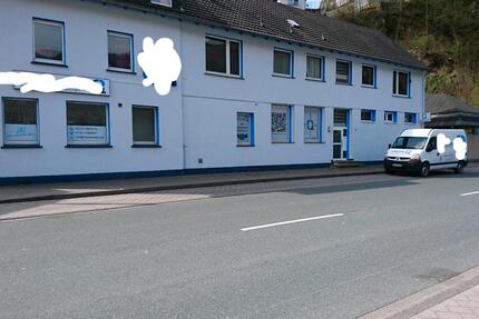 Lagerhalle, Werkstatt mit Büro zimmer