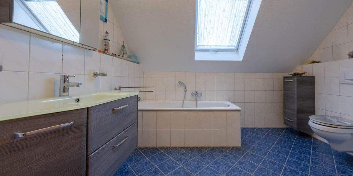 Charmante Doppelhaushälfte mit Dachstudio & Garten in begehrter und ruhiger Wohnlage von Selm 4 zimmer