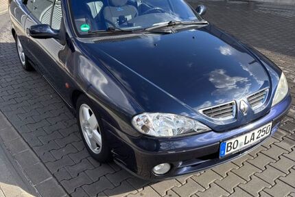 Renault Megane 132.000 km 2.350 &euro; Bochum 44797