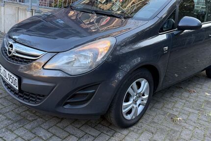 Opel Corsa 249.400 km 2.880 &euro; Dortmund 44143