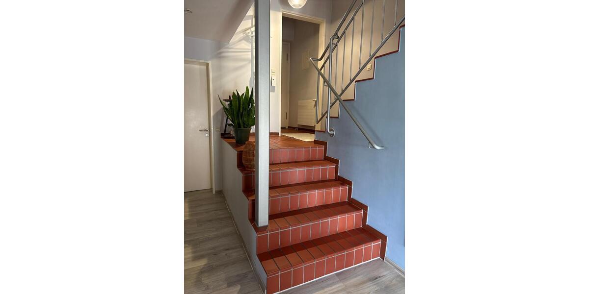 Reihenhaus Fröndenberg (Ruhr) - 5 Zimmer, 100 m&sup2;, 340.000&euro; | Angebot:26310093