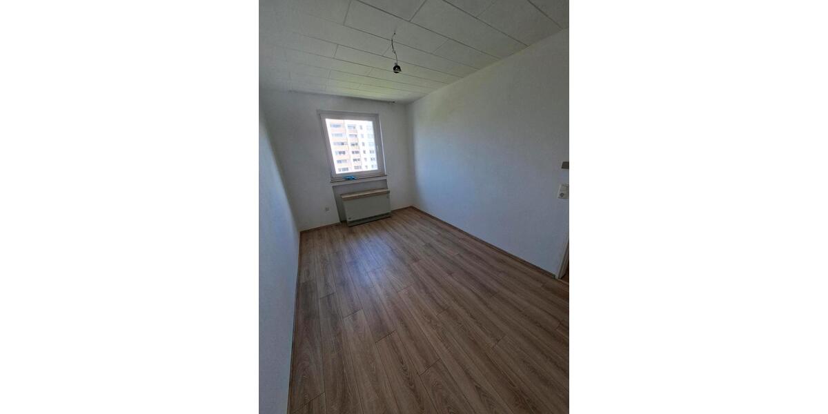 Etagenwohnung Bochum Günnigfeld - 4 Zimmer, 104 m&sup2;, 1.150&euro; | Angebot:26521887