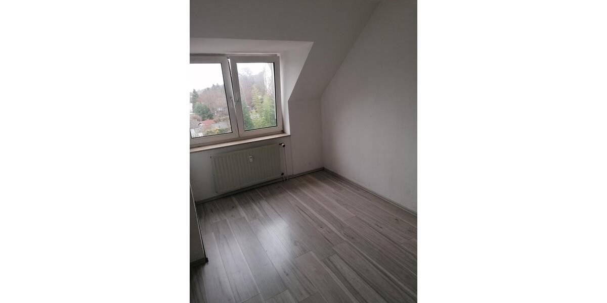 Dachgeschoßwohnung Hagen Hagen-Mitte - 4 Zimmer, 91 m&sup2;, 471&euro; | Angebot:24612528