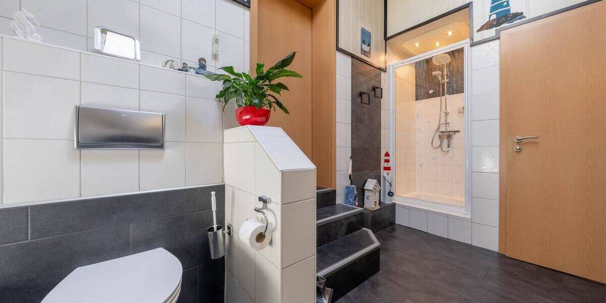 Etagenwohnung Lünen - 3 Zimmer, 104 m&sup2;, 189.000&euro; | Angebot:24041275